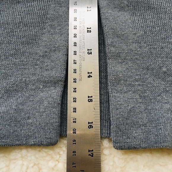 Elie TAHARI 100% Extrafine Merino Wool Cardigan S - Picture 9 of 10